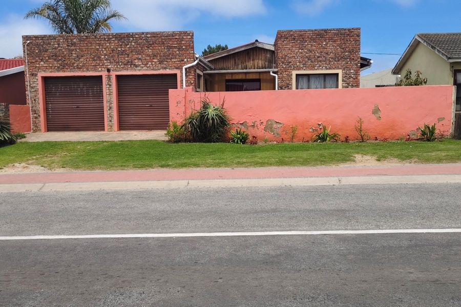 3 Bedroom Property for Sale in Pacaltsdorp Western Cape